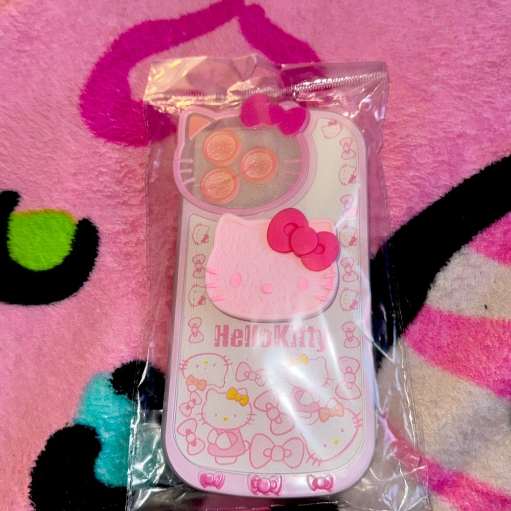 Hello kitty I phone 15 pro max case red